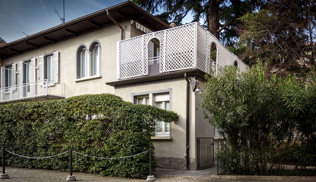 Holiday villa with large furnished terrace