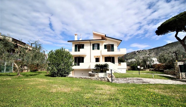 holidaycasa Iolanda - Piu spazio piu privacy