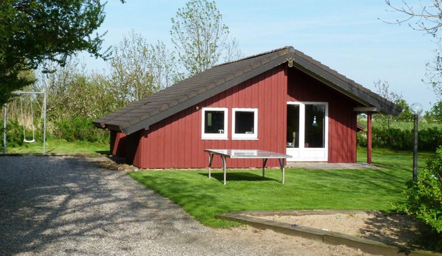 Holidays directly behind the dike in the holiday home at Ferienhof Kohn