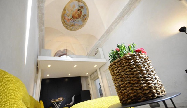 HOLLIDAY CHARMING HOME