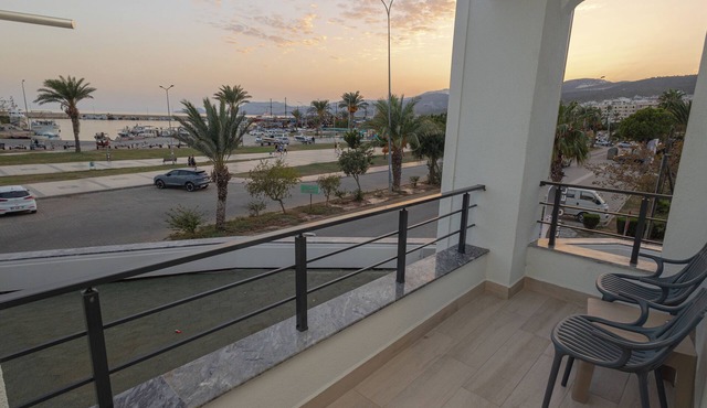 HOLMİ OTEL