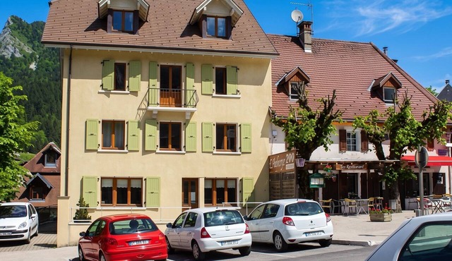 Homerez - Apt. St-Pierre Chartreuse, mountain view.