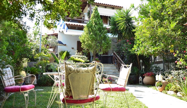 HOME SWEET HOME-LAGONISI
