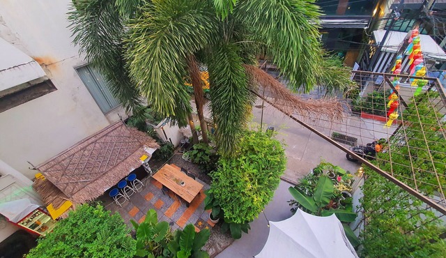 Home16 Hostel 16