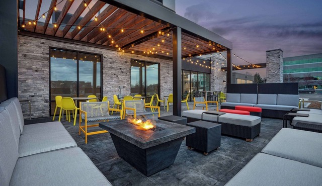 Home2 Suites by Hilton Indianapolis North at Intech Park
