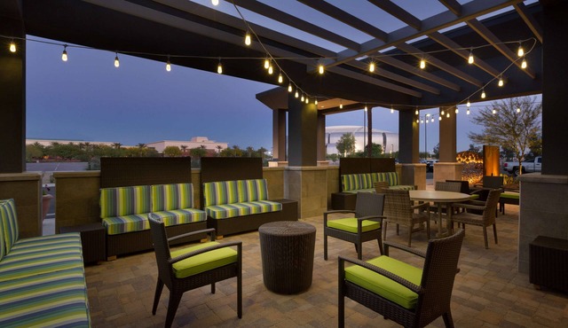 Home2 Suites by Hilton Glendale - Westgate