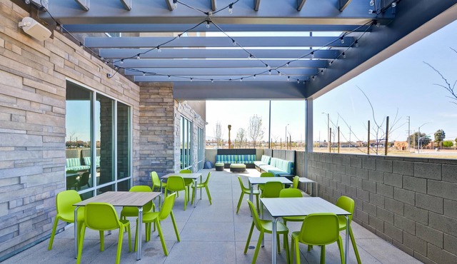 Home2 Suites by Hilton Palmdale, CA