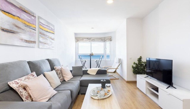 Home2Book Comfy Beachfront Radazul