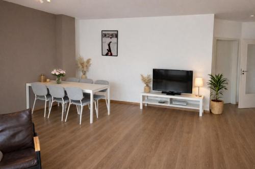HomeBase Apartment Lauf