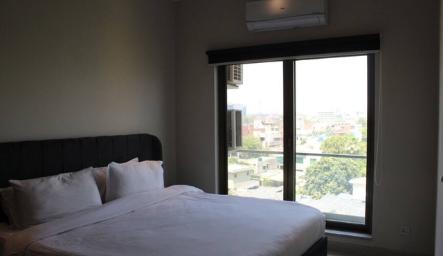 Homely studio apartment in central lahore near Mall and Stadium