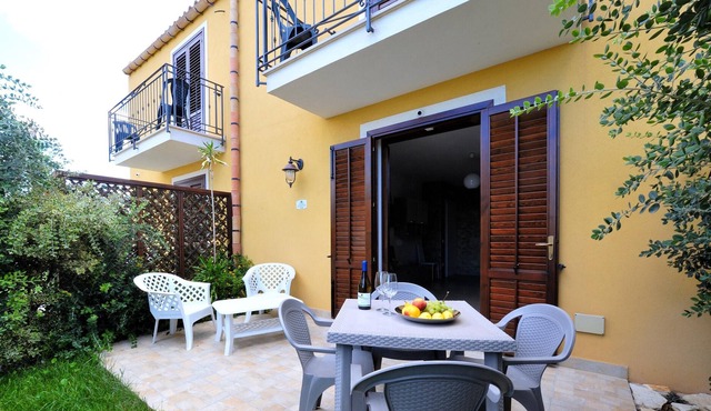 Homerez - 100 m away from the beach! House for 7 ppl. with sea view at Marsala
