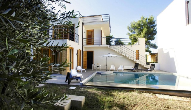 Homerez - Amazing villa 950 m away from the beach for 10 ppl. with swimming-pool