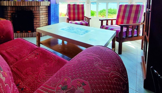 Homerez - Amazing house for 6 ppl. with sea view, garden and balcony at Viveiro