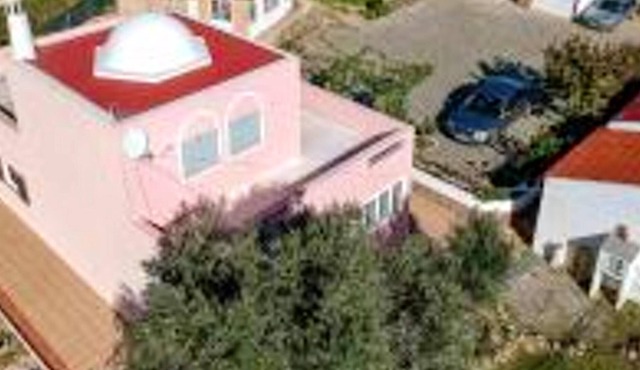 Homerez - Amazing studio for 2 ppl. with shared pool and garden at Monchique
