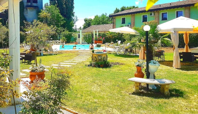 Homerez - Amazing studio for 4 ppl. with shared pool and balcony at Gragnano