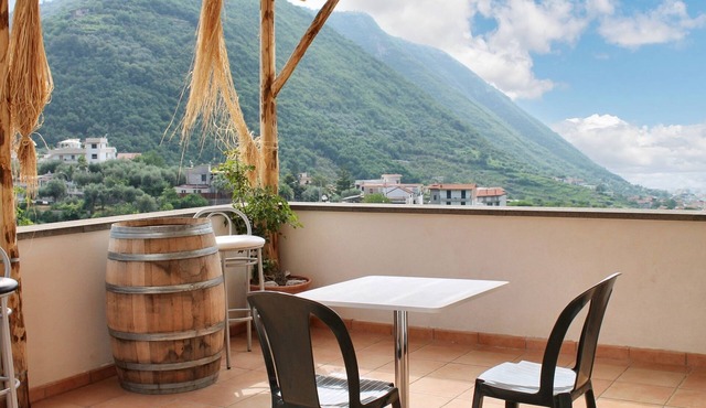 Homerez - Apartment in Castello Gragnano
