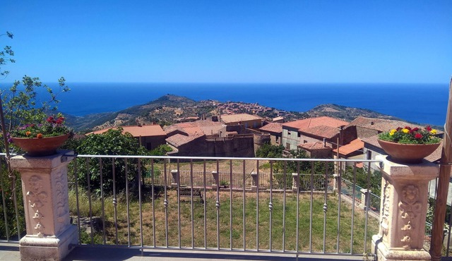 Homerez - Appartement 7 km away from the beach for 2 ppl. at San Mauro Cilento