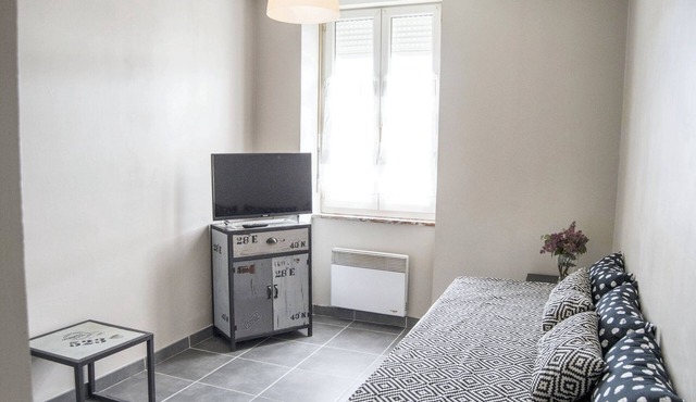 Homerez - Apt in Carcassonne, Parking Inc.