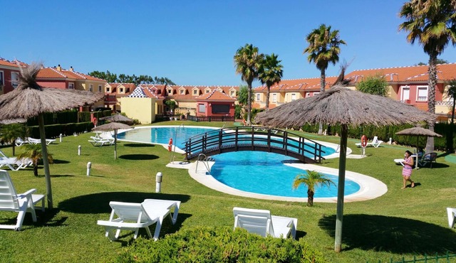 Homerez - Apt in Islantilla, pool.
