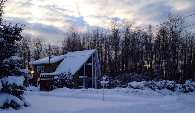 Homerez - Beautiful chalet for 6 ppl. with jacuzzi at Mashteuiatsh