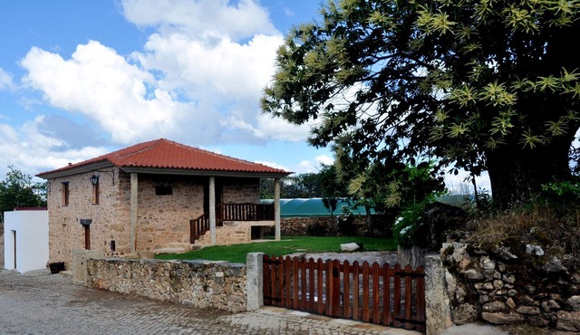 Homerez - Beautiful house for 4 ppl. with garden, terrace and balcony at Parada