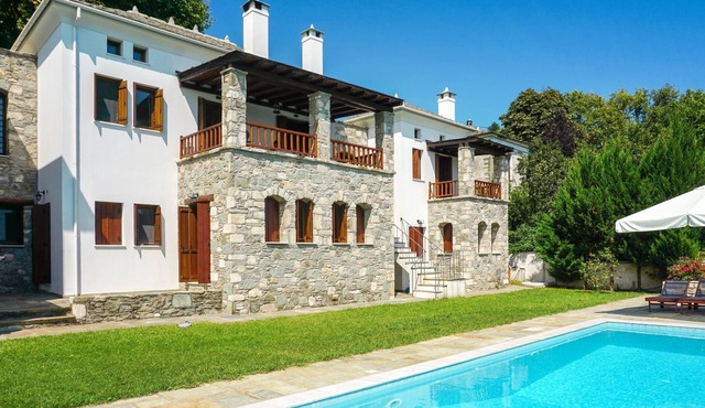 Homerez - Big villa 7 km away from the beach for 10 ppl. with swimming-pool