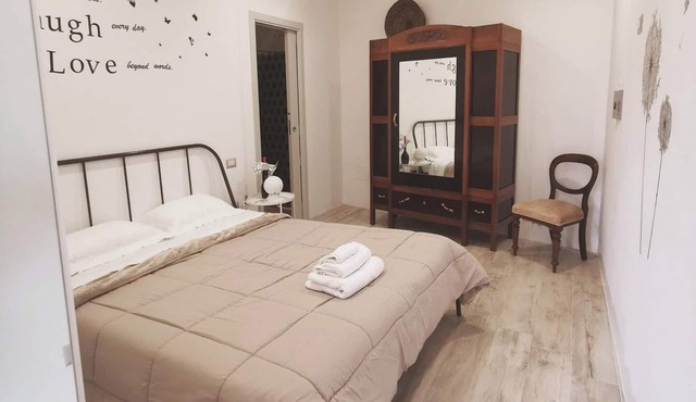 Homerez - Charming Finocchito Apt with Terrace