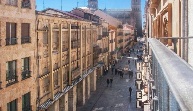 Homerez - Charming Flat in Salamanca - 40 m² - Sunny Balcony