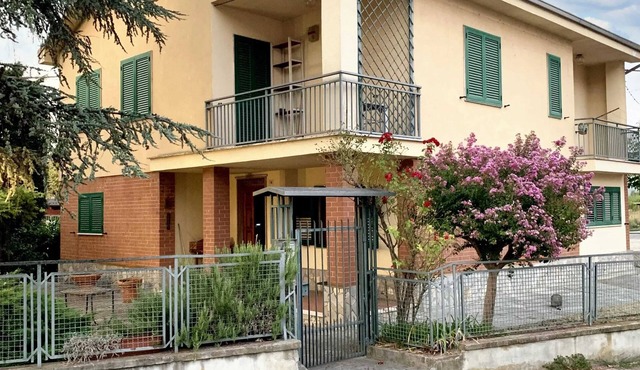 Homerez - Charming house in Motta with terrace and fenced garden.