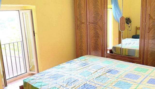 Homerez - Charming House in Orsogna with Garden View