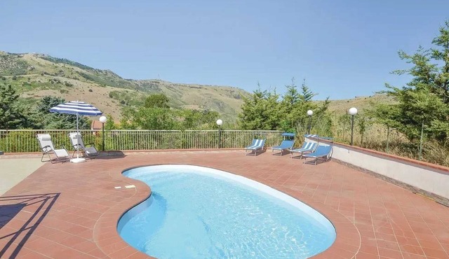 Homerez - Charming Villa in Monreale with Private Pool