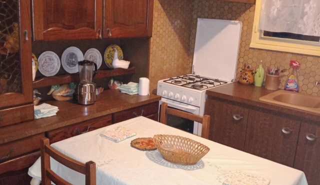 Homerez - Comfortable house in Montluçon with secluded garden