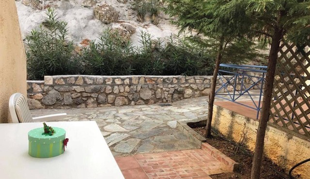 Homerez - Cosy House in Theologos with Balcony