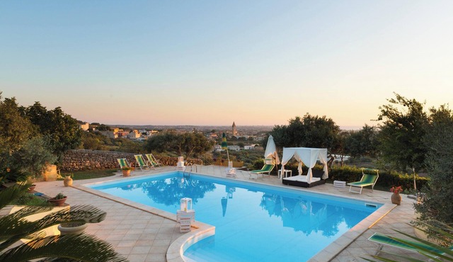 Homerez - Elegant villa in Marsala with private pool and sea view