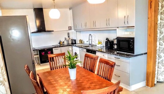 Homerez - Exceptional house with garden and balcony