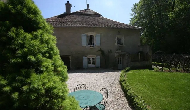 Homerez - House in Charcenne