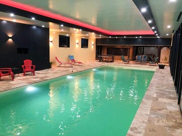 Homerez - Nice chalet for 7 ppl. with shared pool and terrace at Clermont-Créans