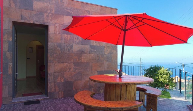 Homerez - Panoramic House in Ponta do Sol, Sea View