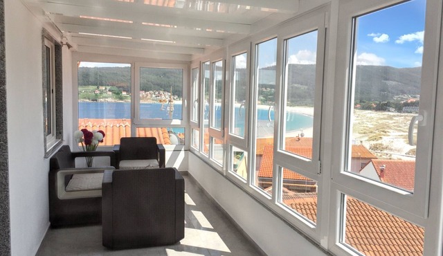 Homerez - Spacious Apartment Facing the Sea - Laxe - 75 m² - Terrace
