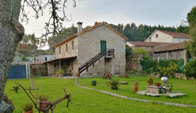 Homerez - Spacious house 14 km away from the beach for 6 ppl. at A Sobreira