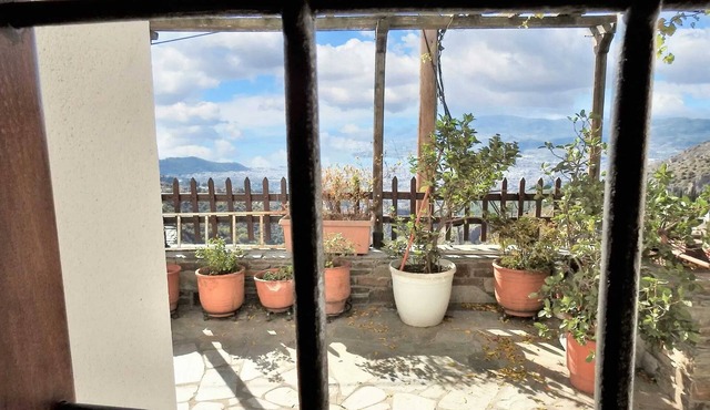 Homerez - Spacious house with sea view in Volos
