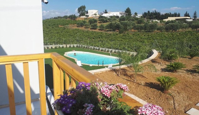 Homerez - Spacious villa with sea and mountain views in Alcamo