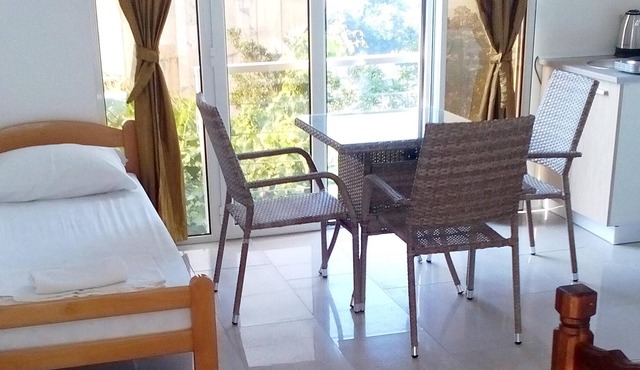 Homerez - Studio apartment with sea view