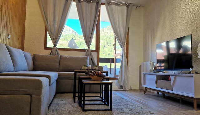Homerez - Studio, mountain view, Isola.