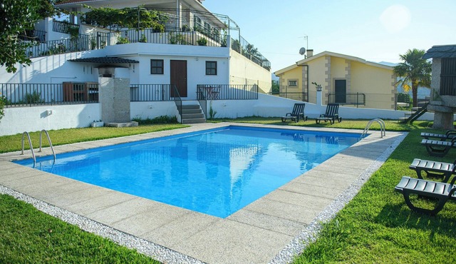 Homerez - Villa Amarante with Pool