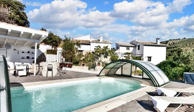 Homerez - Villa in Granada