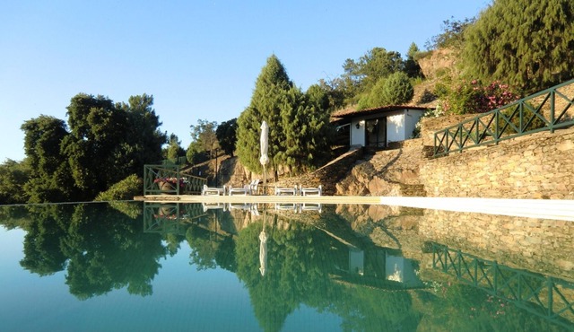 Homerez - Villa for 6 ppl. with shared pool and terrace at Torre de Moncorvo