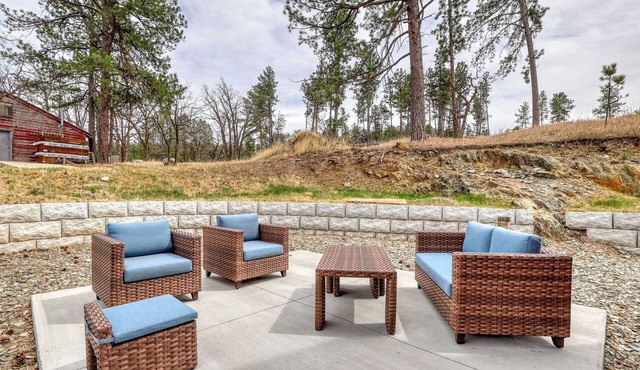 Homestake Haven Black Hills Base Camp-2 Bedroom, King Suite