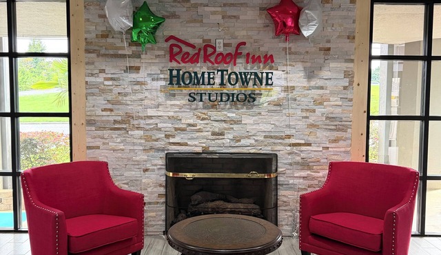 HomeTowne Studios by Red Roof Birmingham - Highway 280
