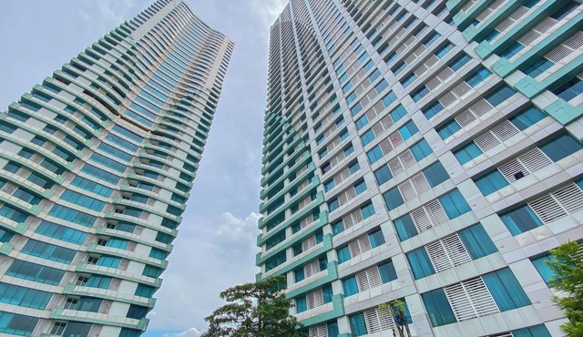 Homey and Restful Studio Grand Kamala Lagoon Apartment